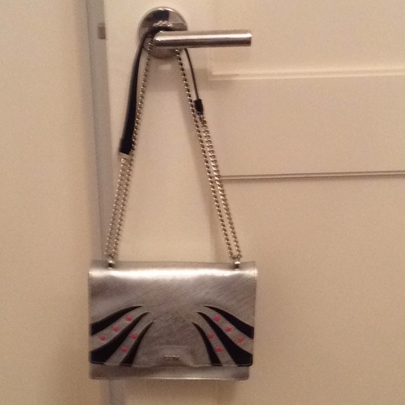 Bag - Picture 2 of 4